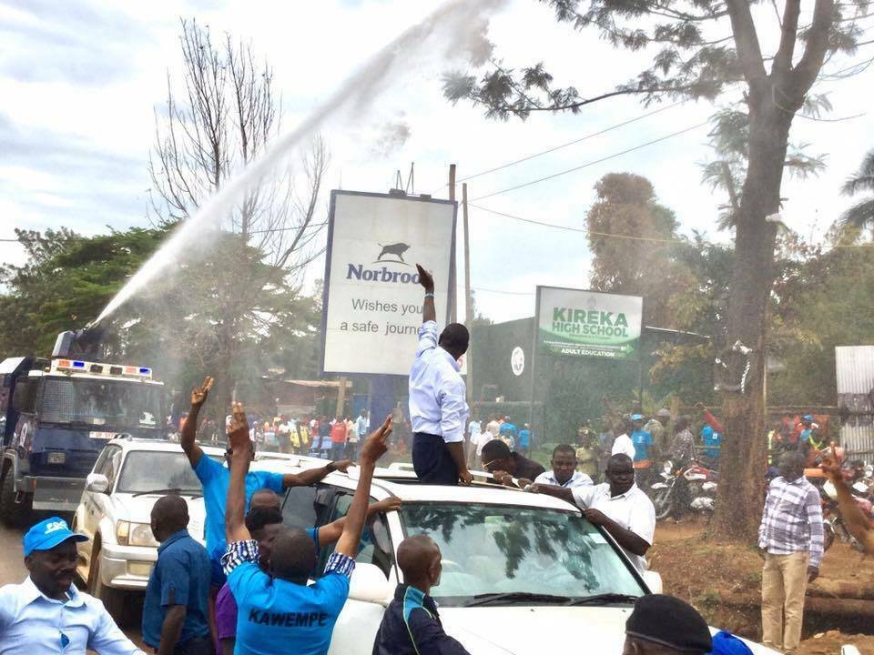 Besigye arrested as tear gas, bullets rock Kireka for hours